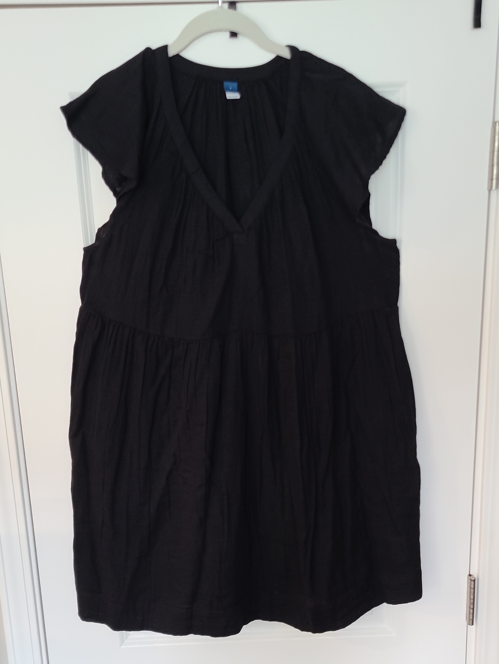 Old Navy Black V-Neck Midi Dress
